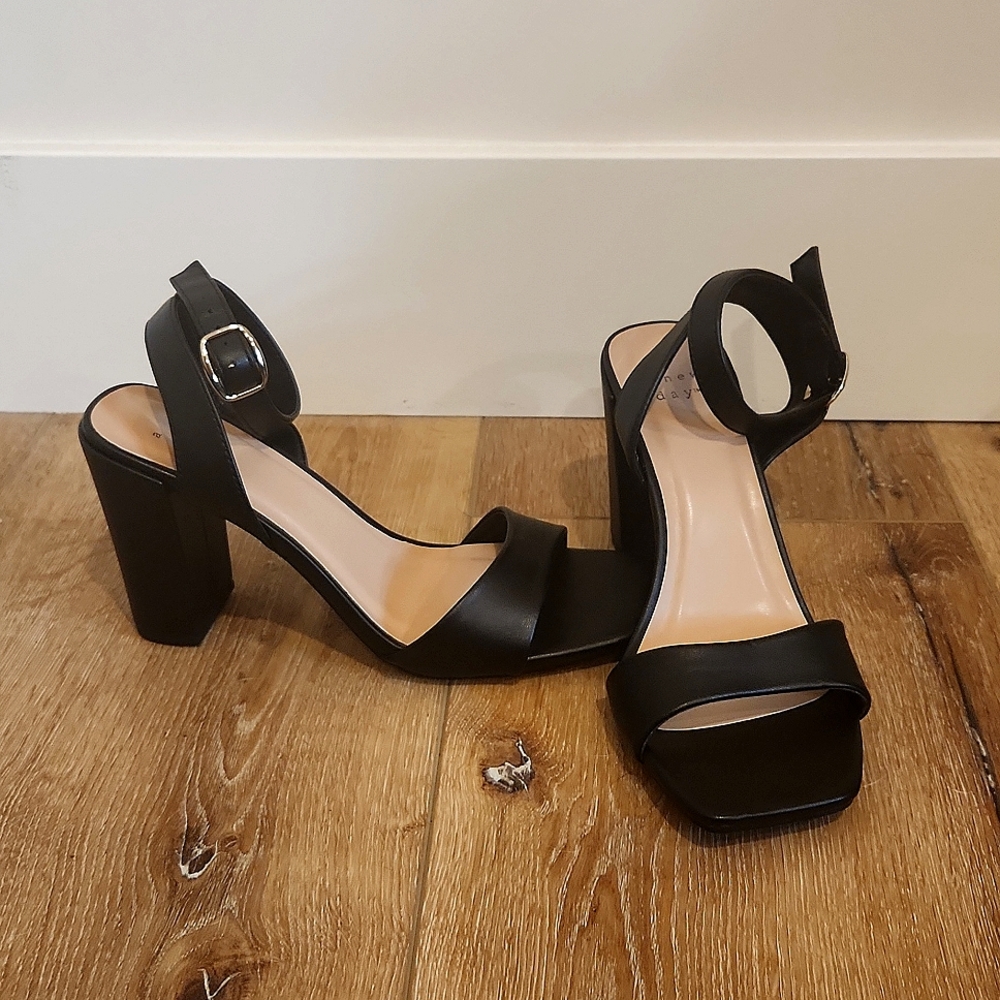 Target A New Day Sal Heels